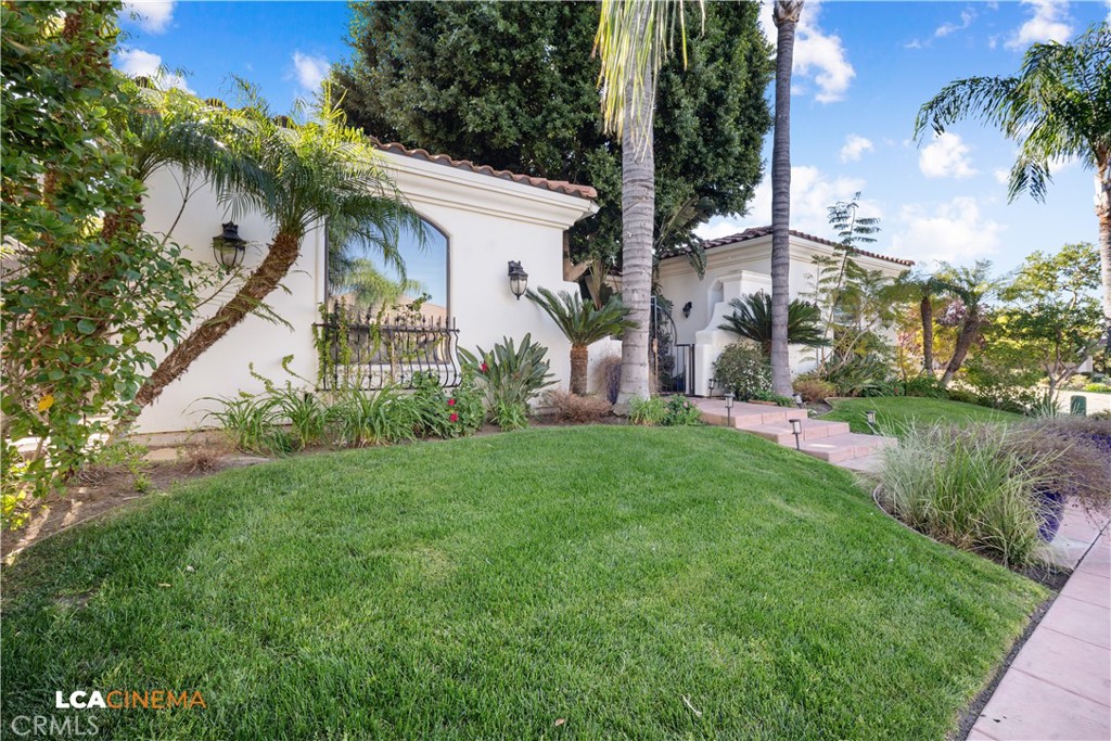 15001 Colonia De Las Rosas Bakersfield, CA 93306 - Photo 45 of 54