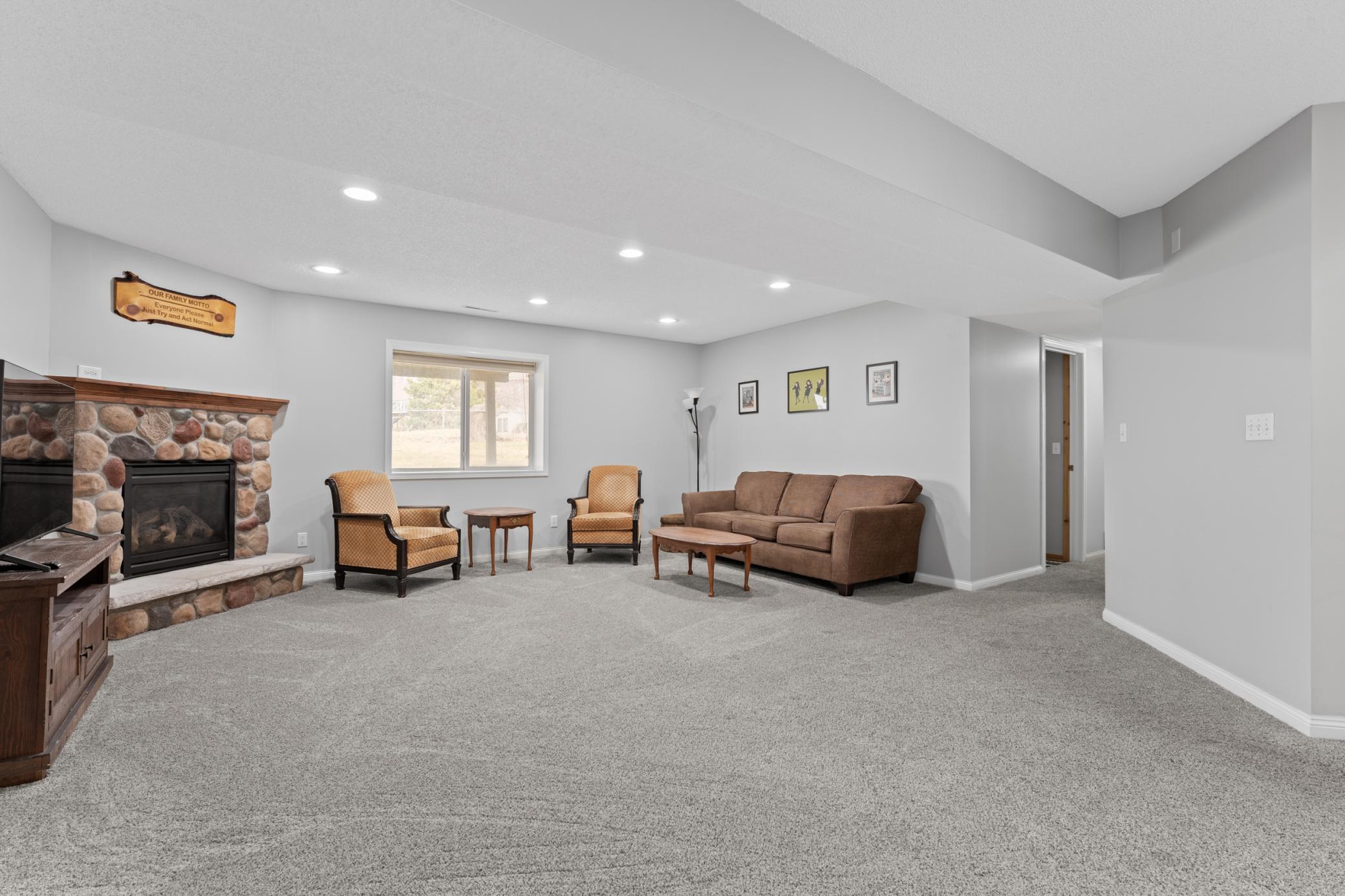 4451 Savannah Drive Northwest Rochester, MN 55901 - Photo 19 of 34