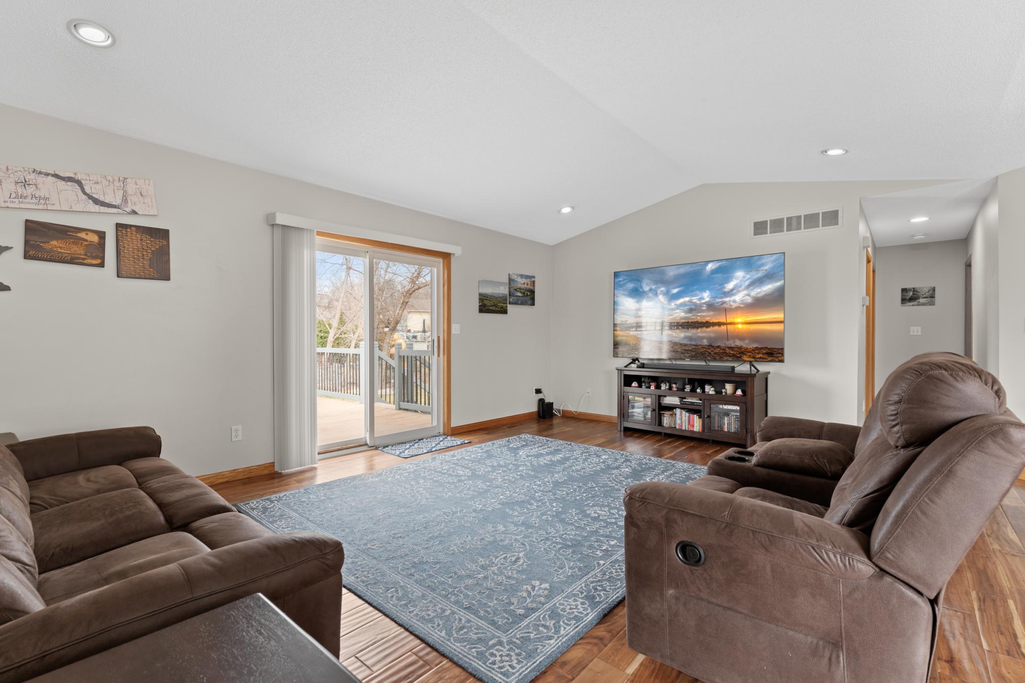 4451 Savannah Drive Northwest Rochester, MN 55901 - Photo 4 of 34