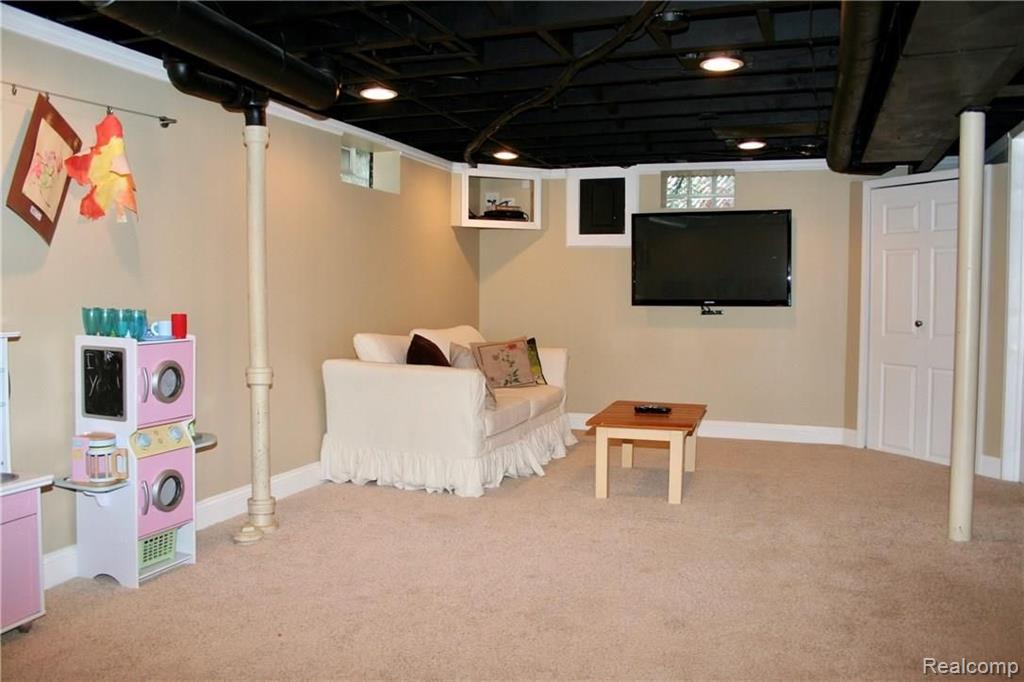 3270 Cumberland Road Berkley, MI 48072 - Photo 18 of 23