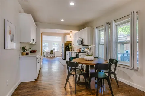 $385,000 | 2606 West 12th Street, Dallas, TX 75211