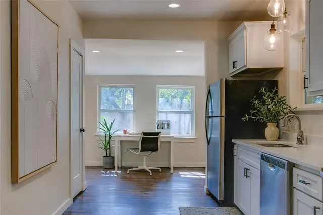 $385,000 | 2606 West 12th Street, Dallas, TX 75211