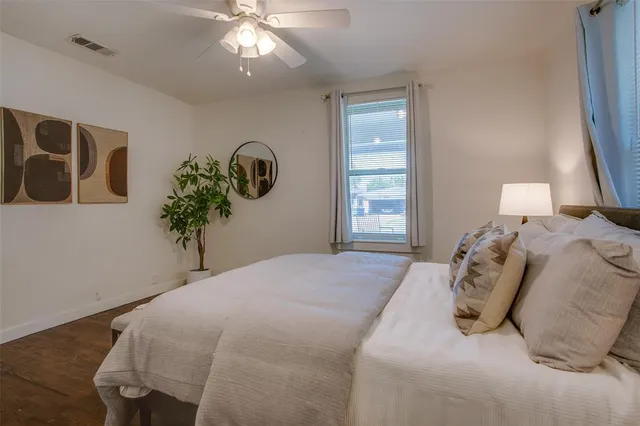 $385,000 | 2606 West 12th Street, Dallas, TX 75211