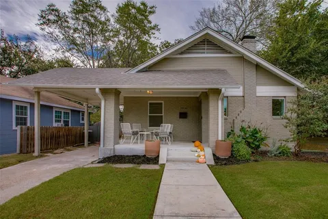 $385,000 | 2606 West 12th Street, Dallas, TX 75211