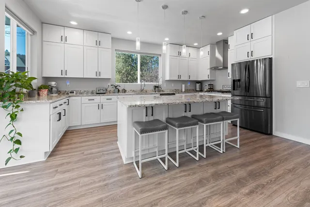 $950,000 | 11625 North Alberta Lane, Spokane, WA 99218