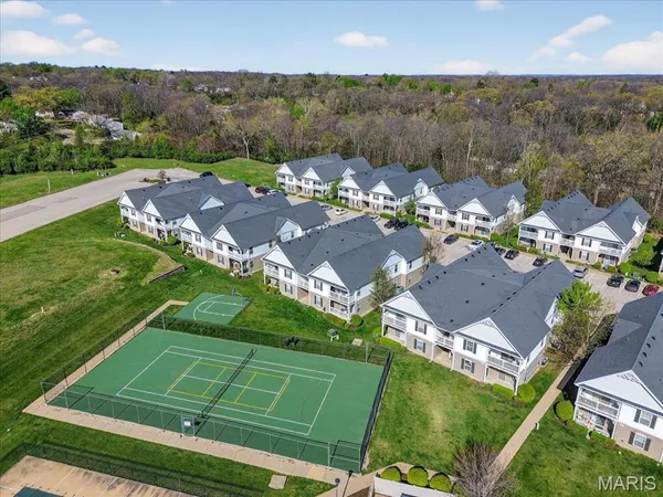 $169,900 | 159 Brandy Mill Circle, Unit B, High Ridge, MO 63049