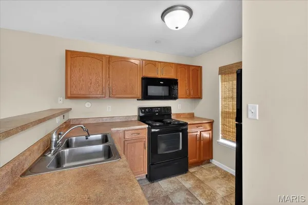 $169,900 | 159 Brandy Mill Circle, Unit B, High Ridge, MO 63049