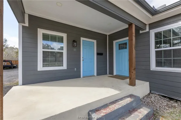 $255,000 | 1557 West Wm J Bryan Parkway, Bryan, TX 77803