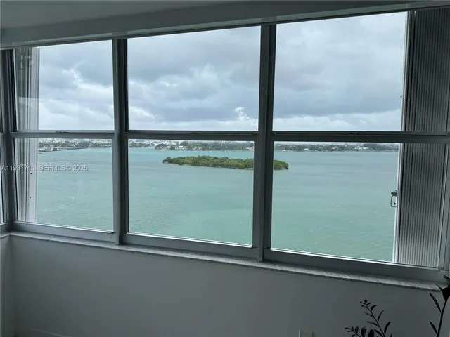 $3,200 | 11930 North Bayshore Drive, Unit 1403, North Miami, FL 33181