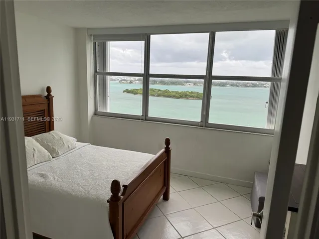 $3,200 | 11930 North Bayshore Drive, Unit 1403, North Miami, FL 33181