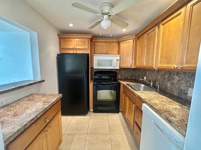 147 Fanshaw D Boca Raton, FL 33434 - Photo 3 of 28 Kitchen