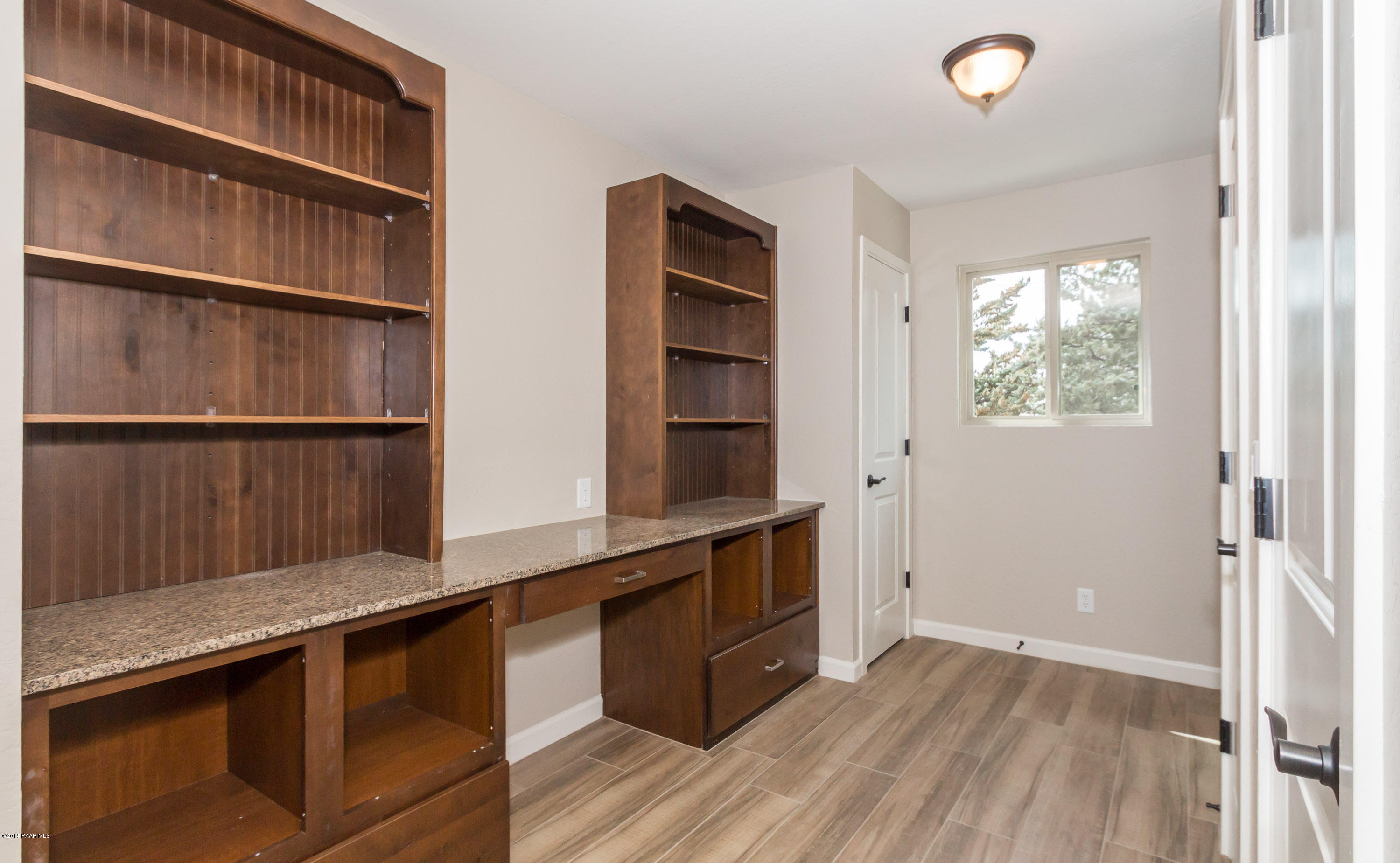 1485 East Red Cinder Road Chino Valley, AZ 86323 - Photo 5 of 14 006_Office Area