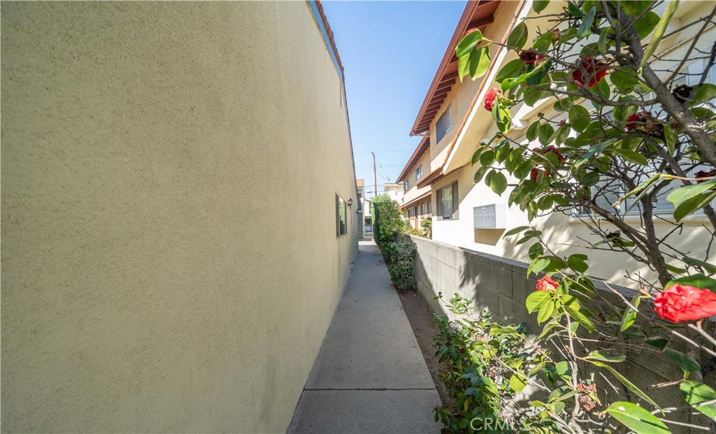 723 East Tujunga Avenue Burbank, CA 91501 - Photo 6 of 20