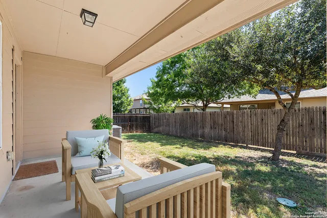 $2,095 | 12110 Kruth Point, Schertz, TX 78154