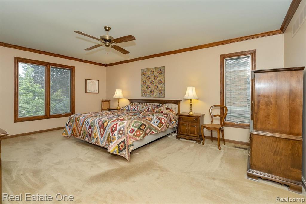 3449 Summit Ridge Drive Rochester Hills, MI 48306 - Photo 24 of 44