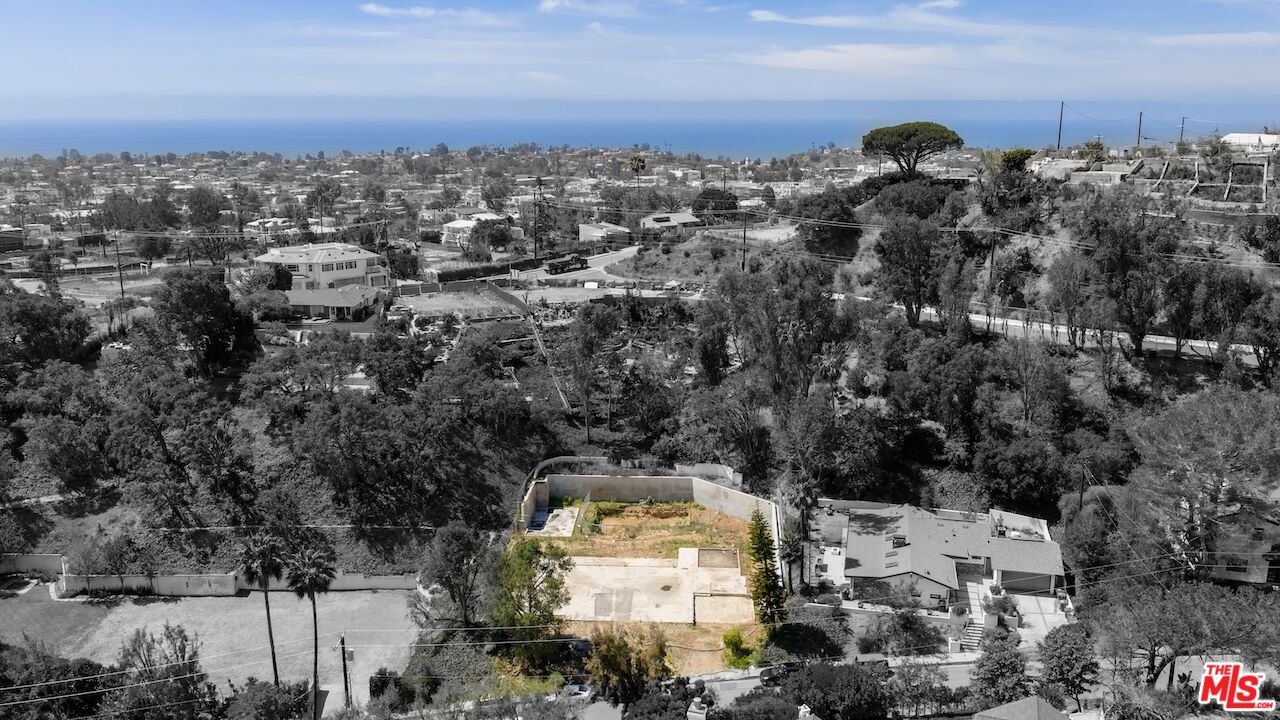 1303 Marinette Road Pacific Palisades, CA 90272 - Photo 11 of 11