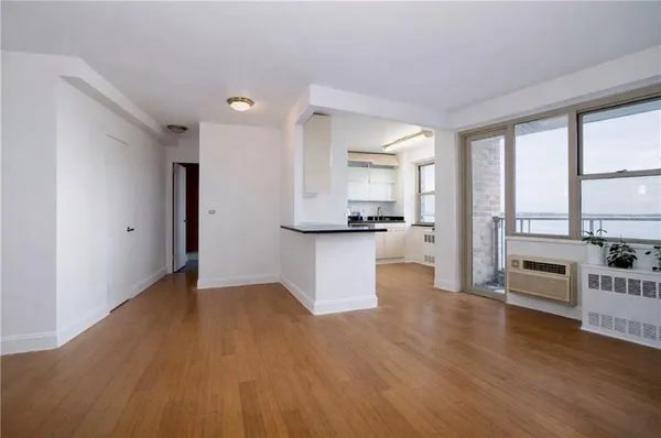 $285,000 | 400 Cozine Avenue, Unit 9F | East New York