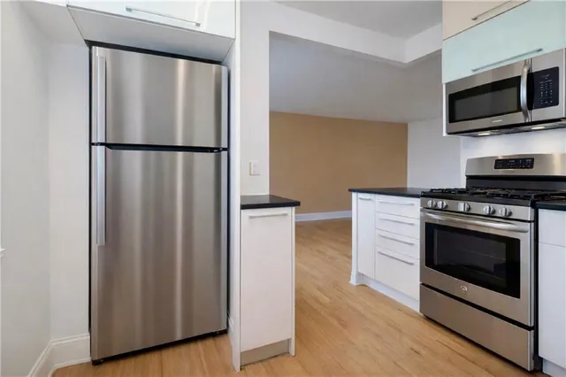 $305,000 | 400 Cozine Avenue, Unit 9F | East New York