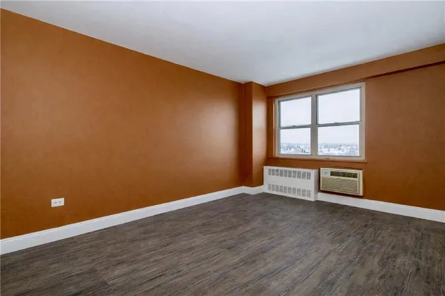 $305,000 | 400 Cozine Avenue, Unit 9F | East New York