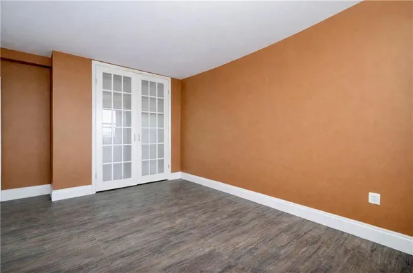 $285,000 | 400 Cozine Avenue, Unit 9F | East New York