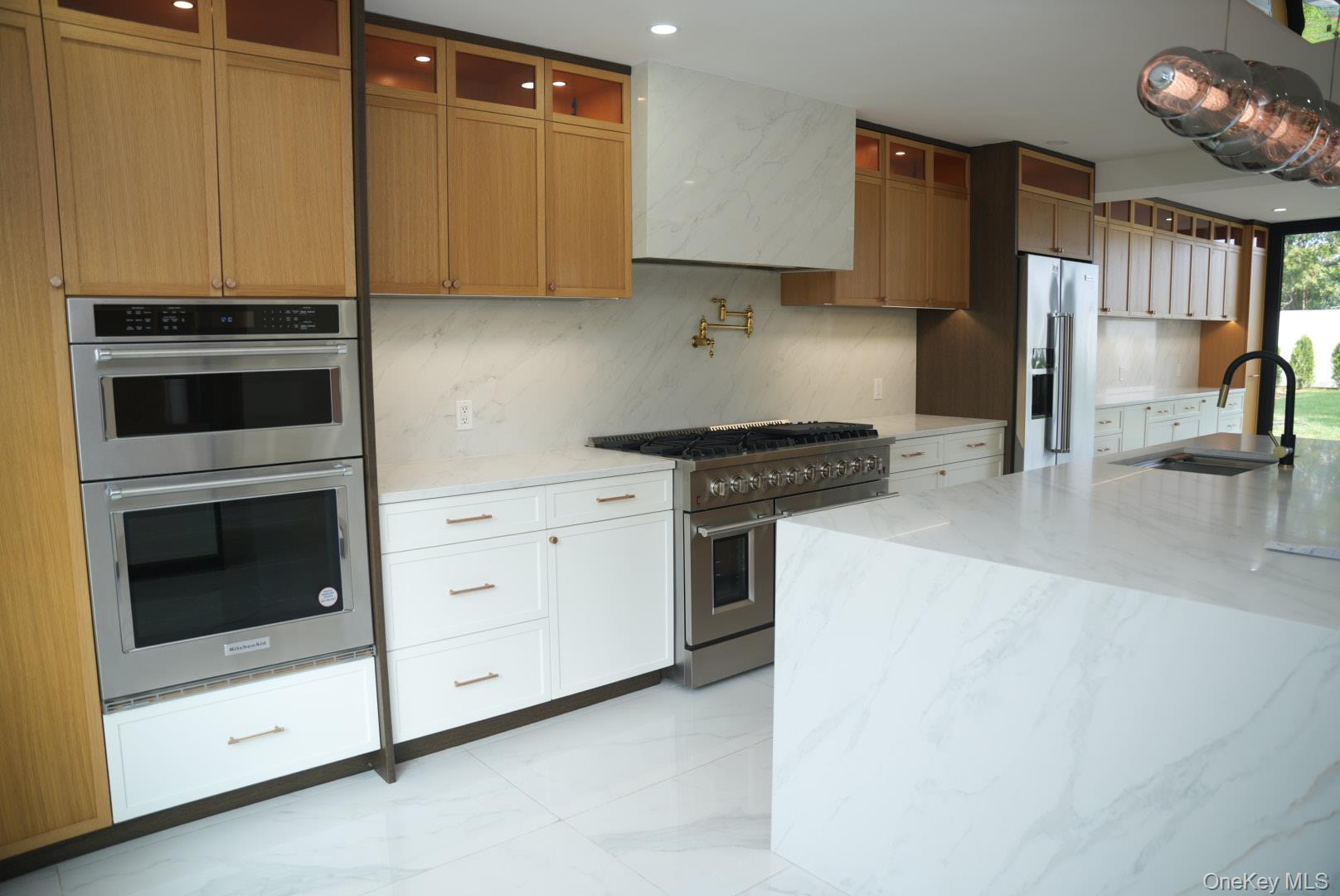 21 Wesleyan Road Commack, NY 11725 - Photo 6 of 21 Gallery Image 6