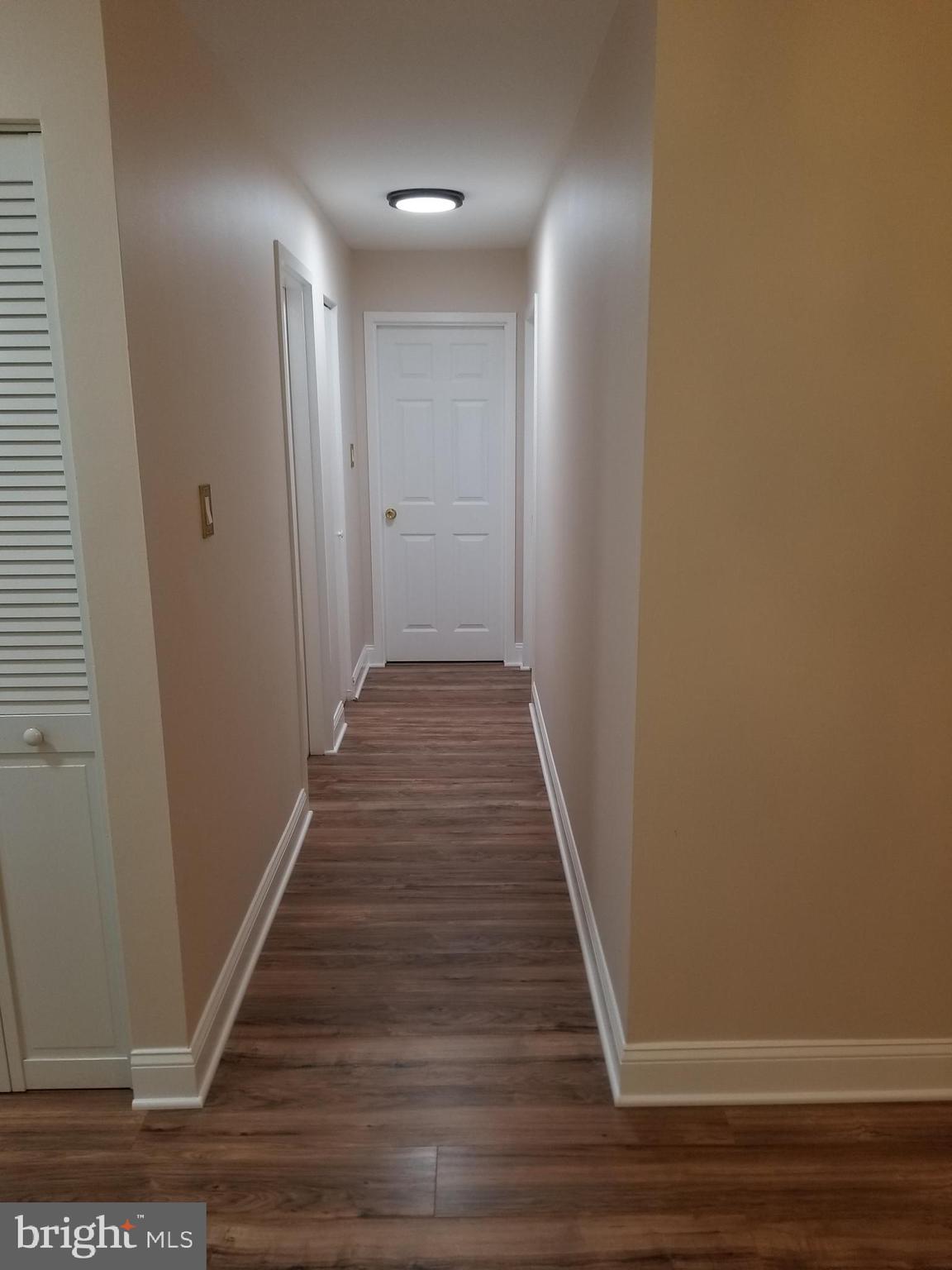 1406 Northgate Square, Unit 21B Reston, VA 20190 - Photo 28 of 45 Gallery Image 28