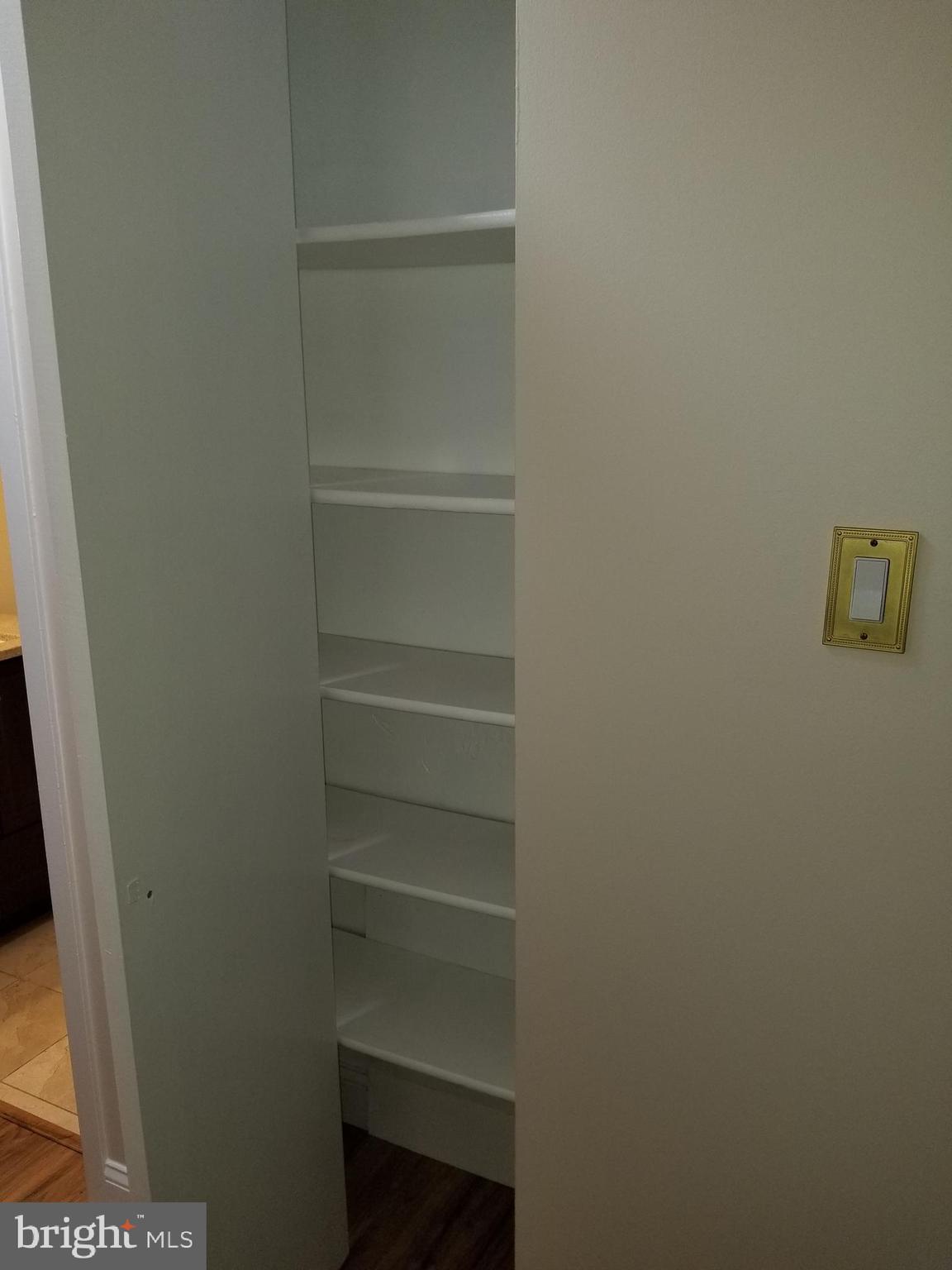 1406 Northgate Square, Unit 21B Reston, VA 20190 - Photo 29 of 45 Gallery Image 29