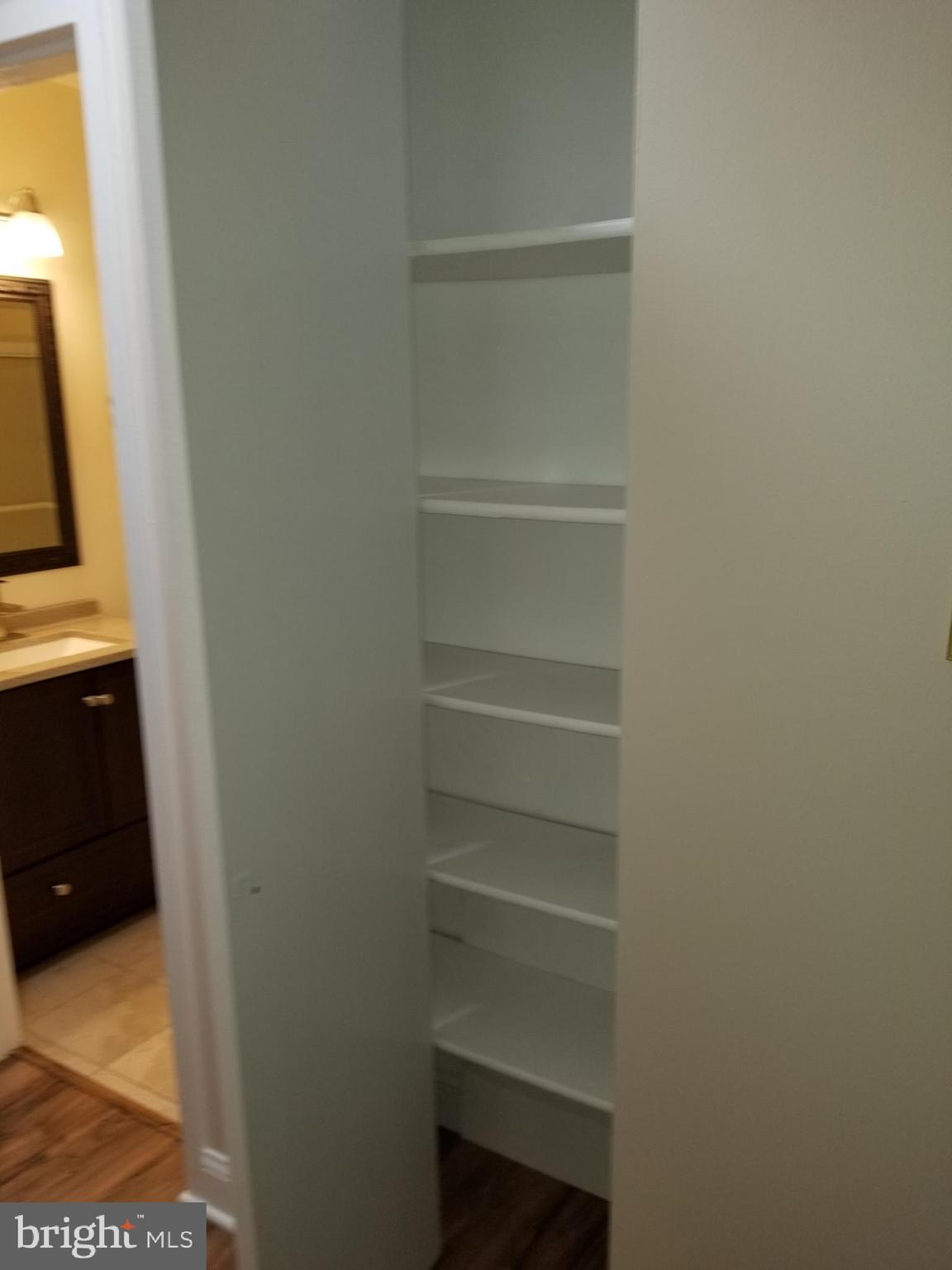 1406 Northgate Square, Unit 21B Reston, VA 20190 - Photo 31 of 45 Gallery Image 31