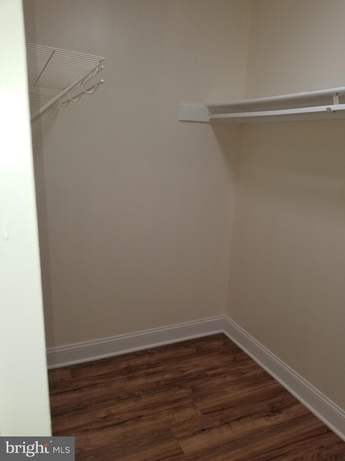 1406 Northgate Square, Unit 21B Reston, VA 20190 - Photo 39 of 45 Gallery Image 39