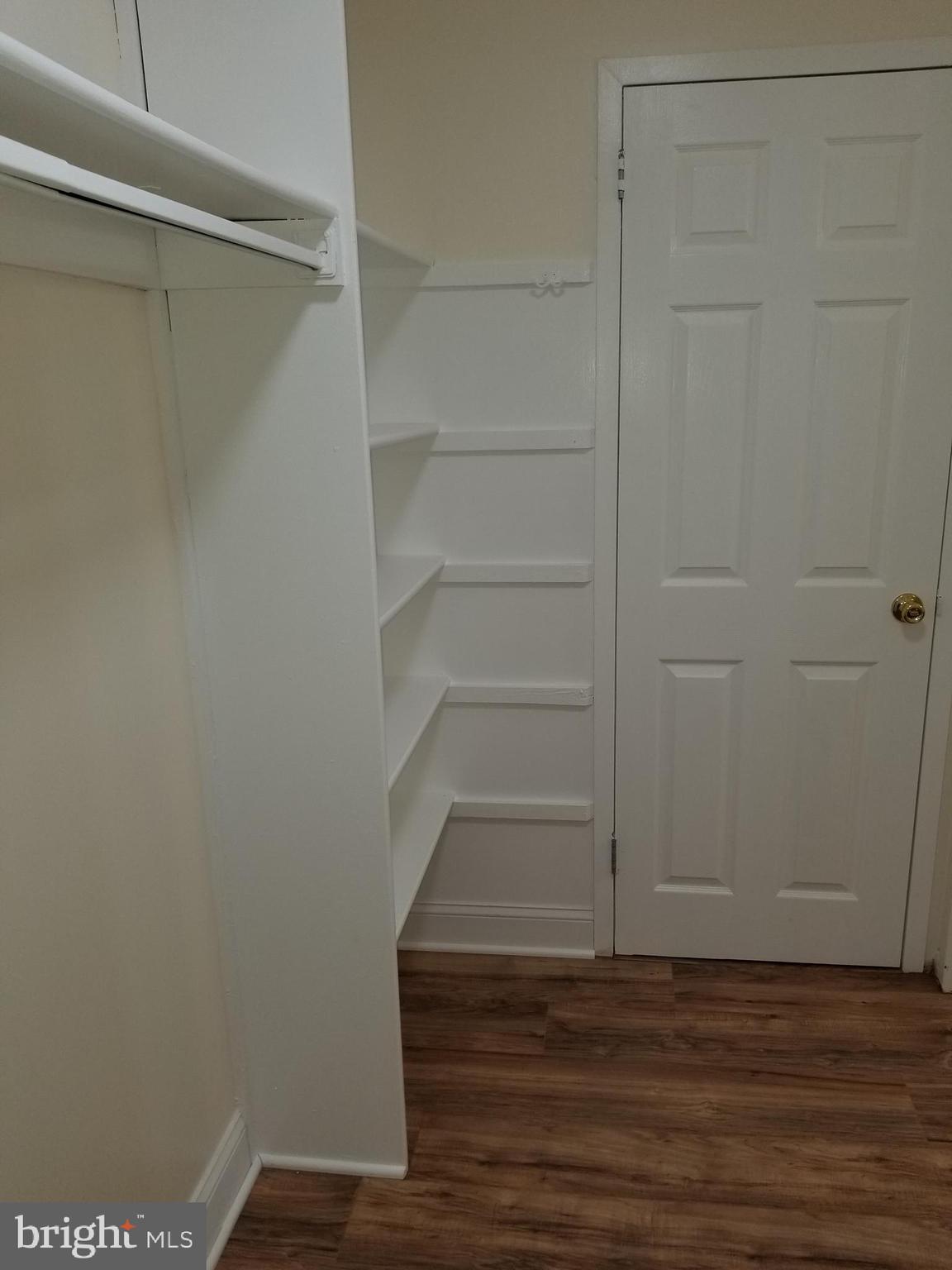 1406 Northgate Square, Unit 21B Reston, VA 20190 - Photo 40 of 45 Gallery Image 40