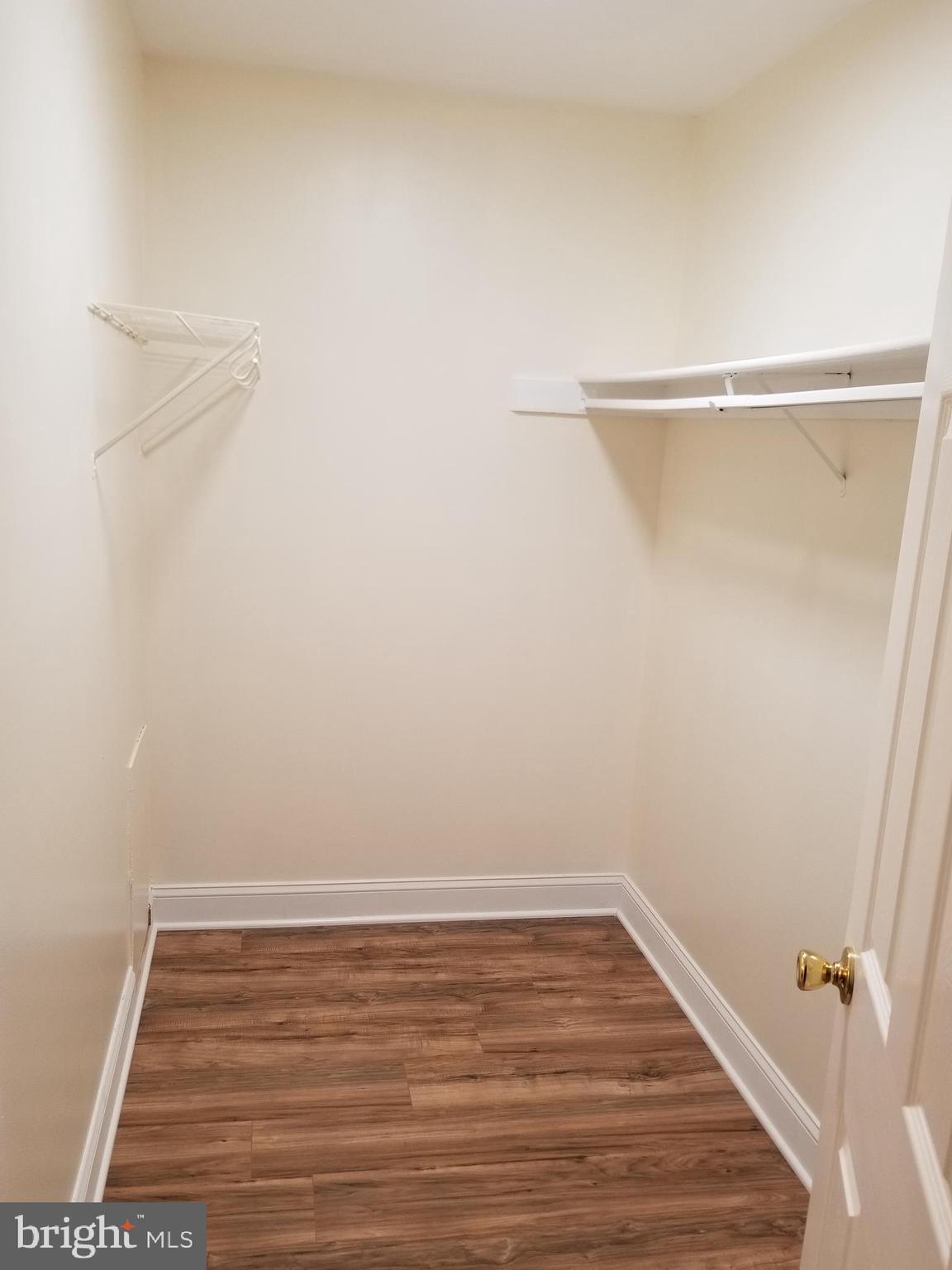 1406 Northgate Square, Unit 21B Reston, VA 20190 - Photo 42 of 45 Gallery Image 42