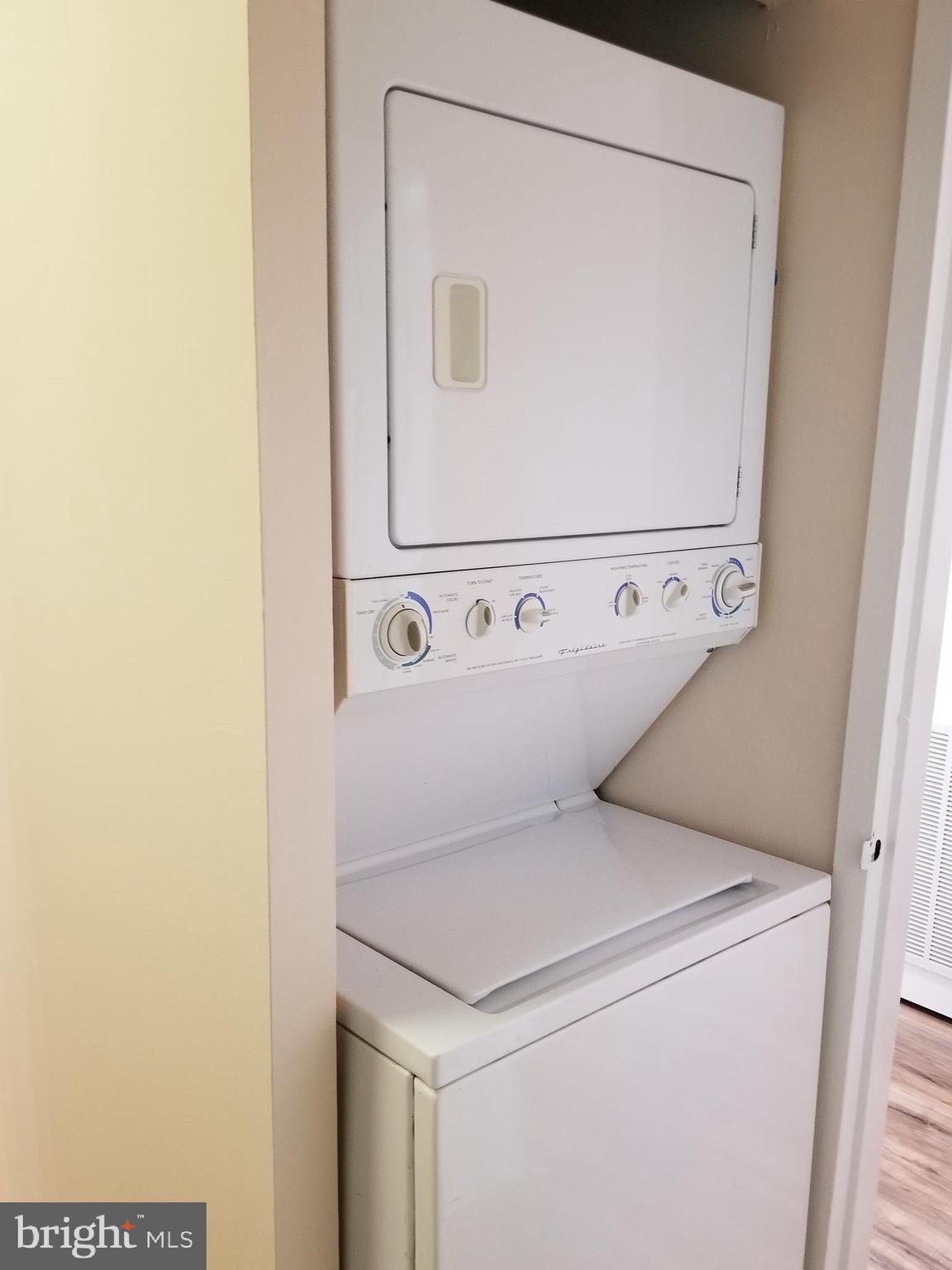 1406 Northgate Square, Unit 21B Reston, VA 20190 - Photo 44 of 45 Gallery Image 44