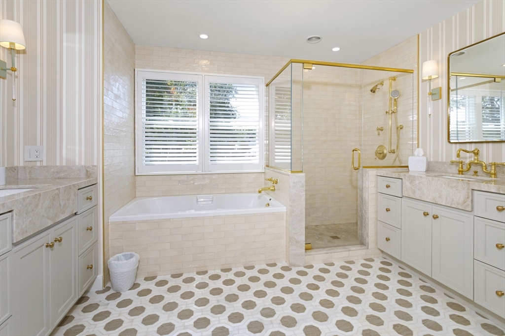 116 Locksley Road Lynnfield, MA 01940 - Photo 34 of 42 Gallery Image 34