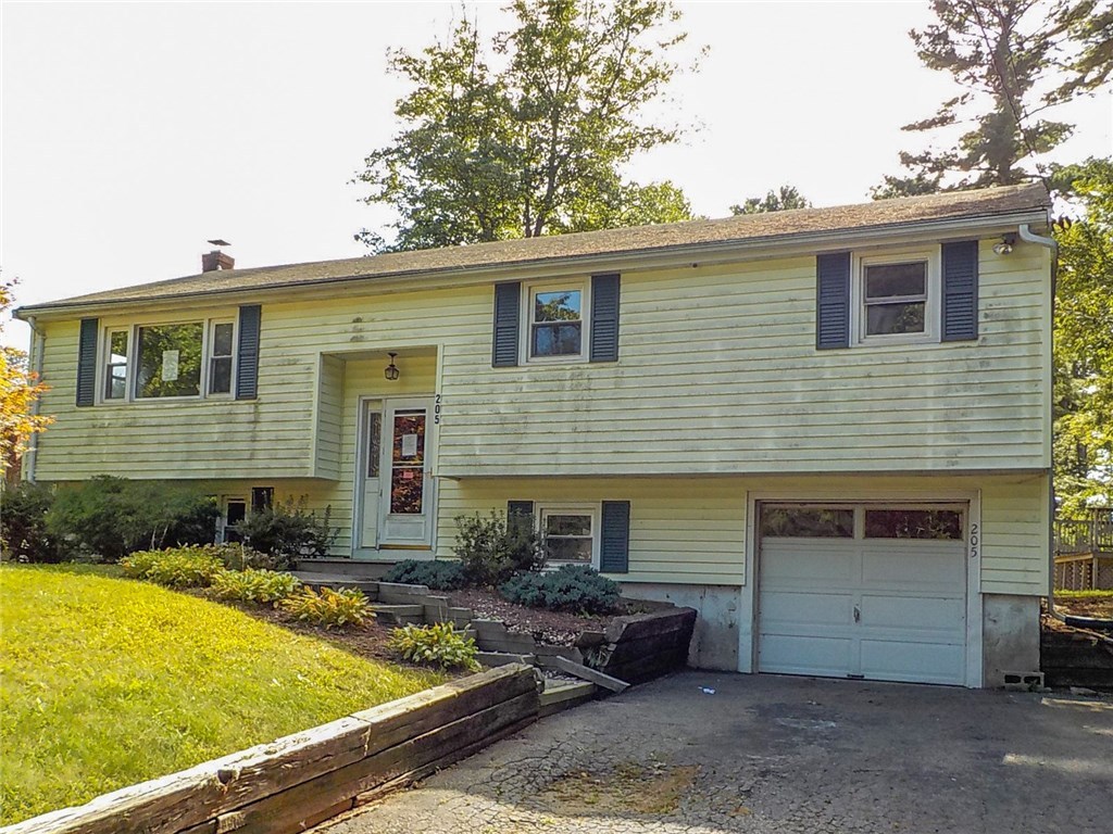205 Michael Road Raynham, MA 02767 - Photo 4 of 17 Gallery Image 4