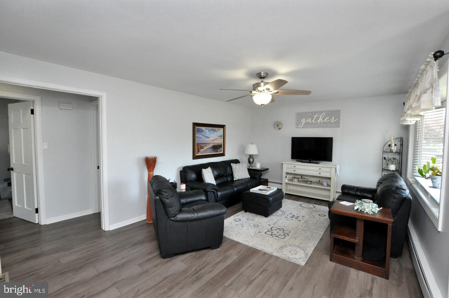 407 Oak Street Riverside, NJ 08075 - Photo 5 of 29