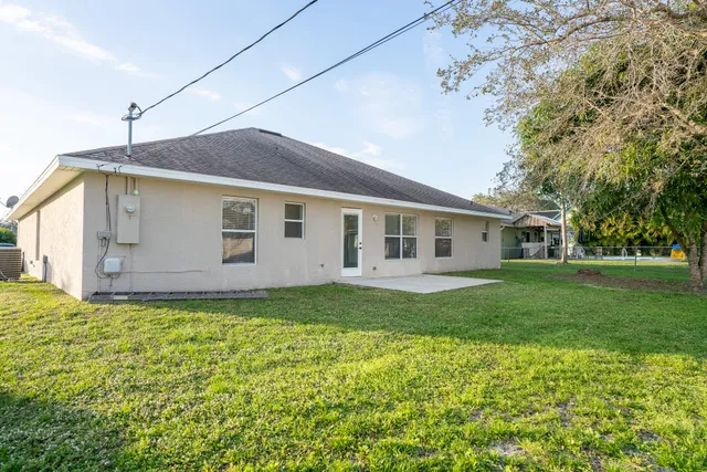 $2,600 | 2001 Southwest Ember Street, Port St. Lucie, FL 34953