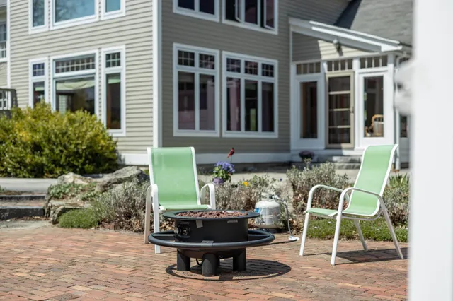 $698,000 | 1003 School Street, Dunbarton, NH 03046