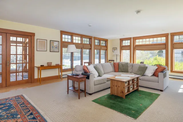 $698,000 | 1003 School Street, Dunbarton, NH 03046