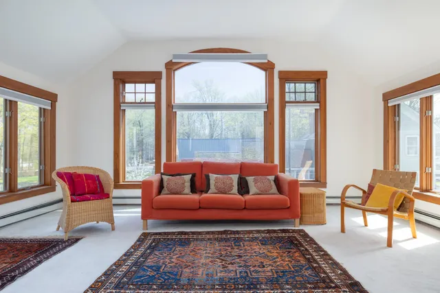 $698,000 | 1003 School Street, Dunbarton, NH 03046