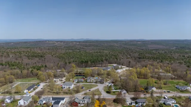 $698,000 | 1003 School Street, Dunbarton, NH 03046