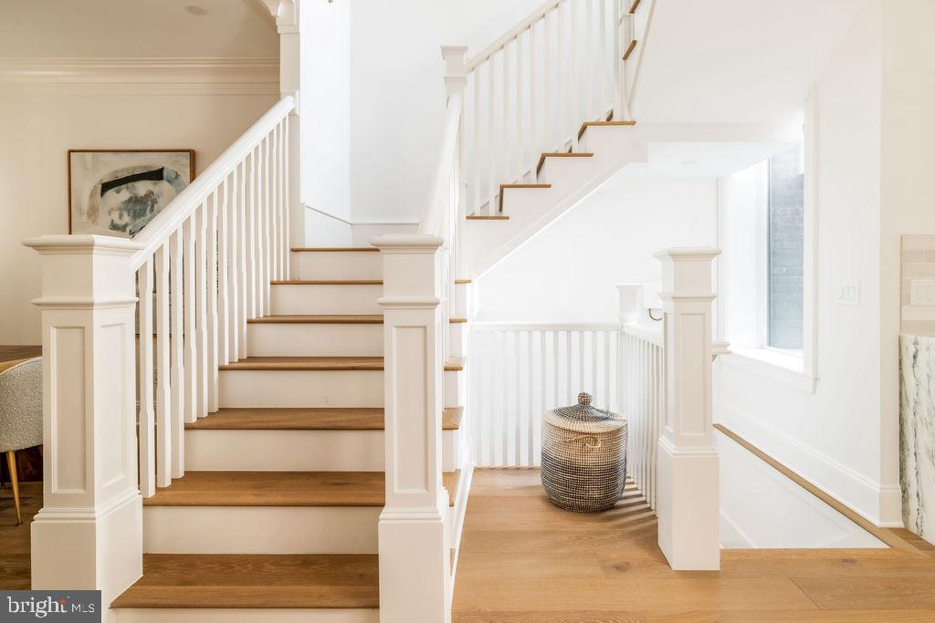 2460 Ontario Road Northwest Washington, DC 20009 - Photo 16 of 85 a view of entryway and hall