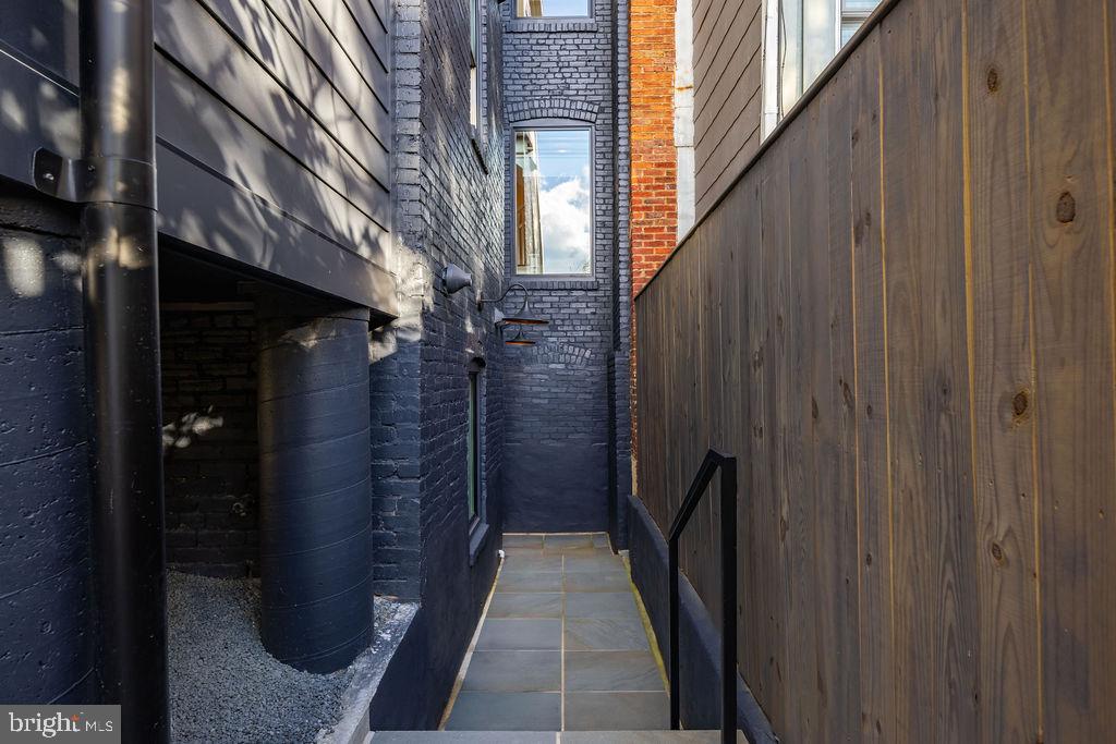 2460 Ontario Road Northwest Washington, DC 20009 - Photo 77 of 85