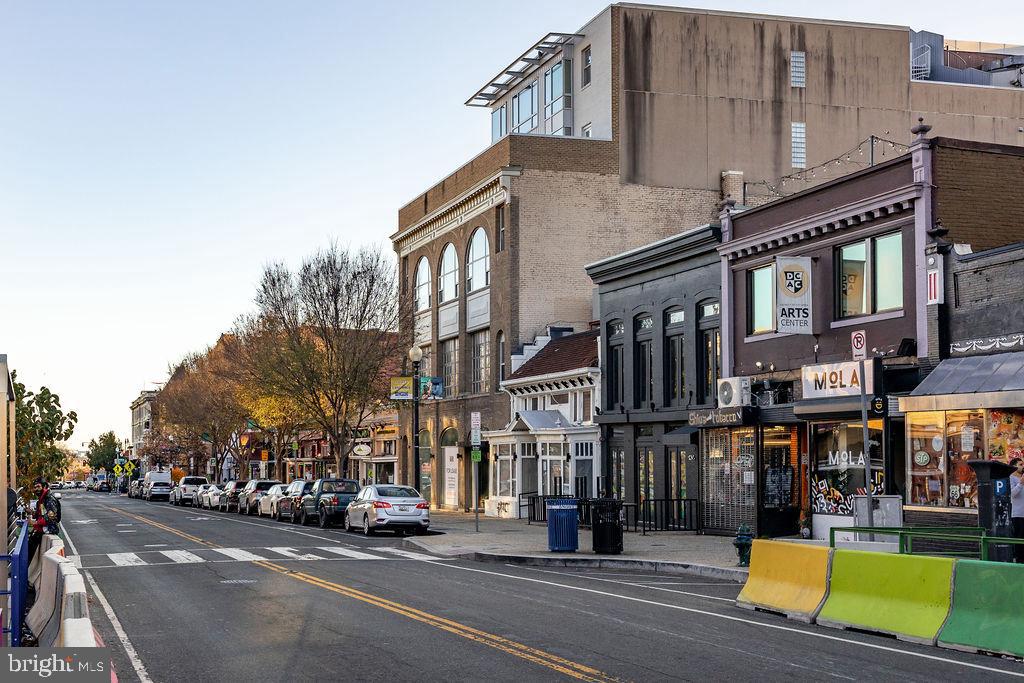 2460 Ontario Road Northwest Washington, DC 20009 - Photo 82 of 85