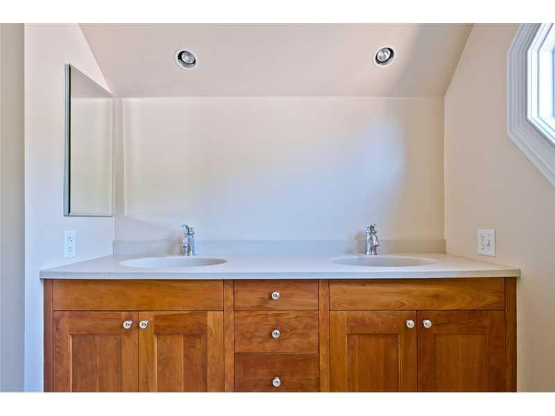 69 Keswick Road South Portland, ME 04106 - Photo 31 of 35 Bathroom.
