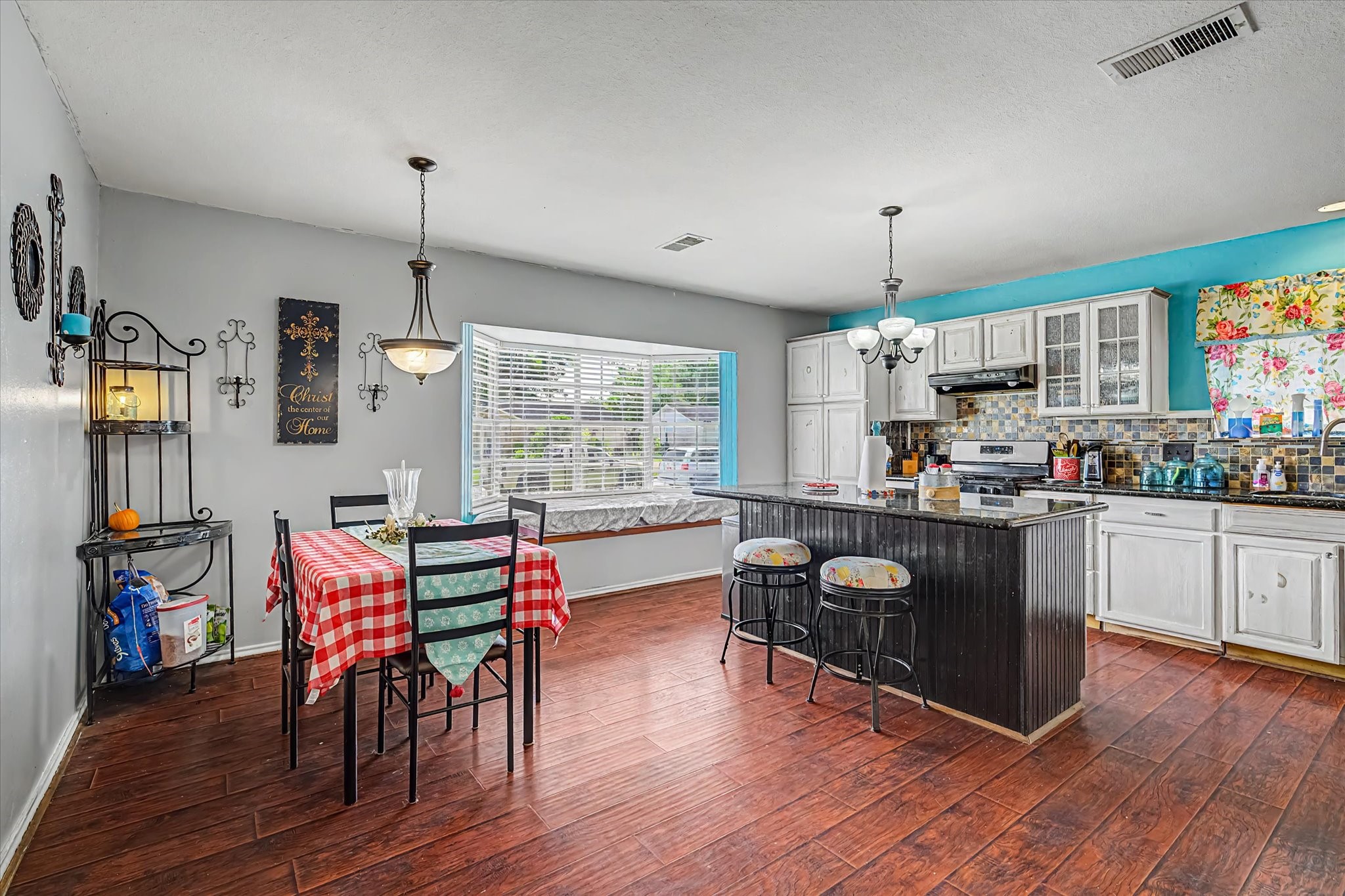 157 Houston Street Angleton, TX 77515 - Photo 16 of 48 Gallery Image 16