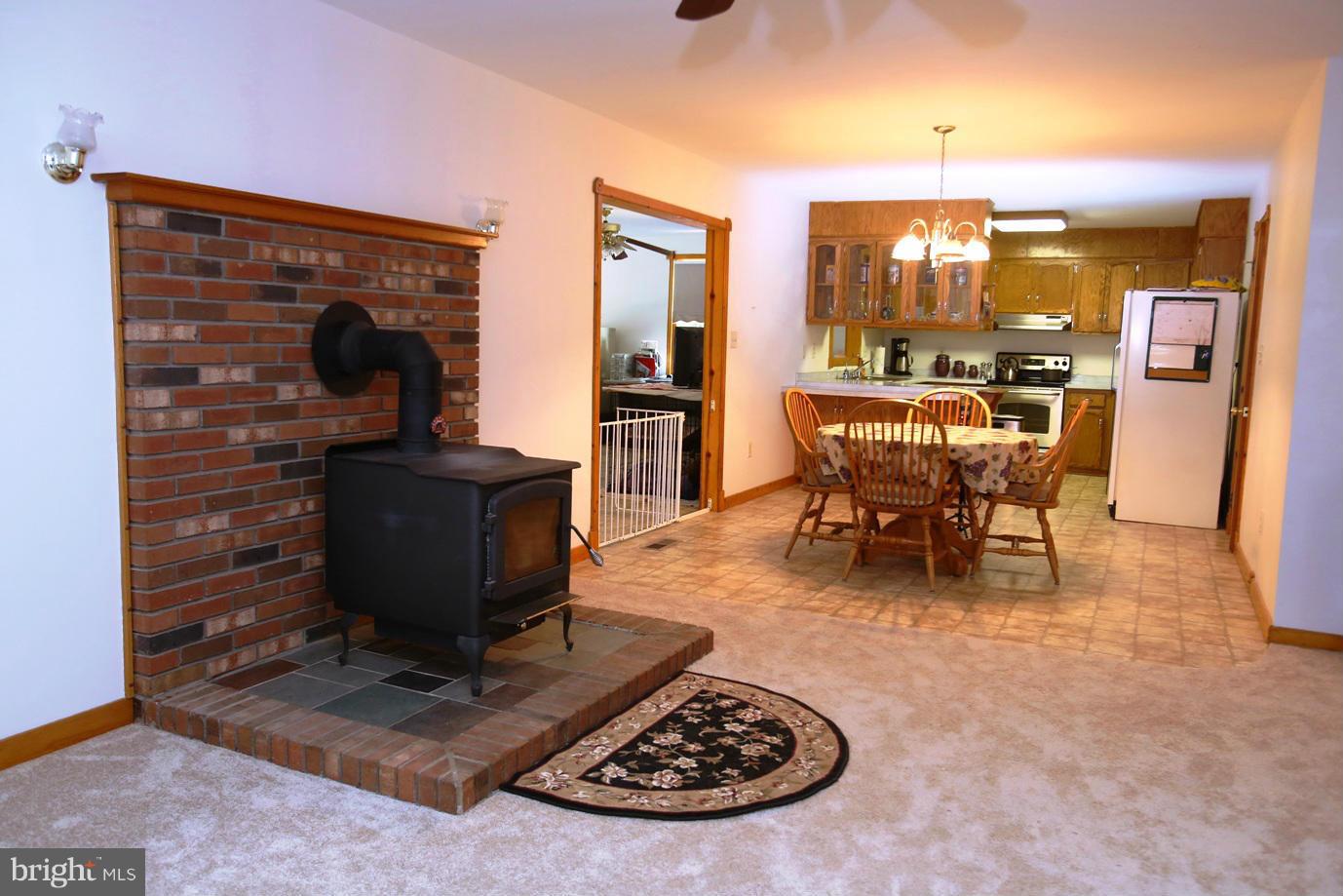 522 Talbot Road Stevensville, MD 21666 - Photo 13 of 22 Living Room