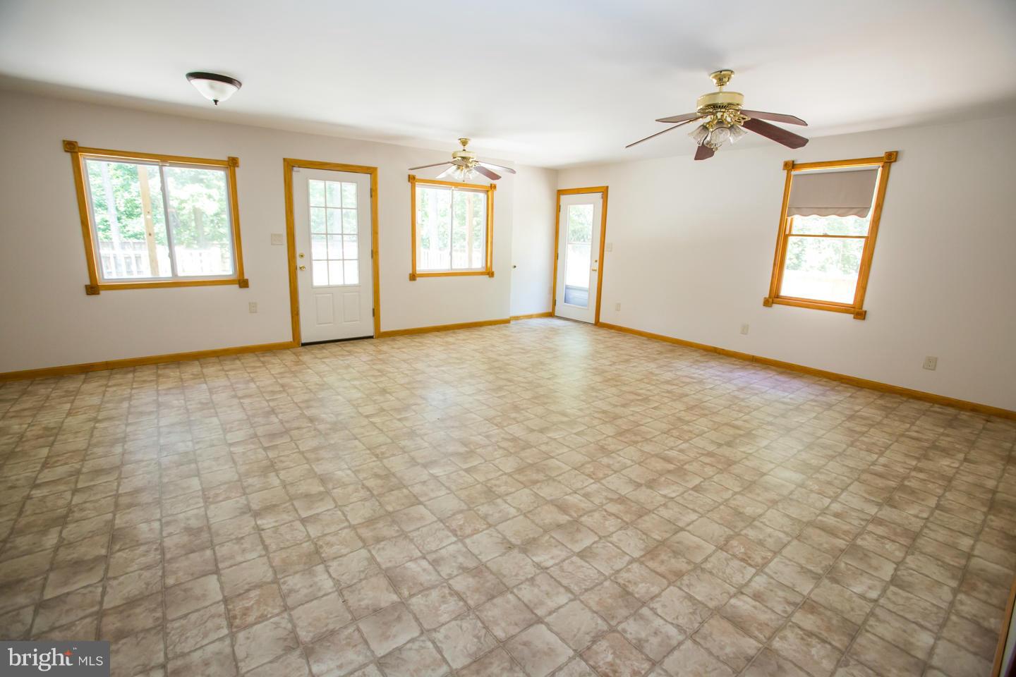 522 Talbot Road Stevensville, MD 21666 - Photo 7 of 22 Family Room