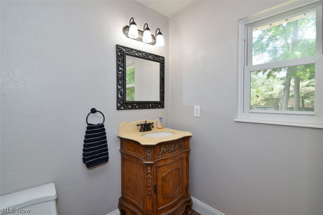 5454 Barton Road North Olmsted, OH 44070 - Photo 20 of 31