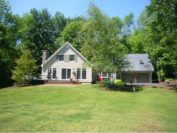 17 Plimpton Road Goffstown, NH 03045 - Photo 1 of 1