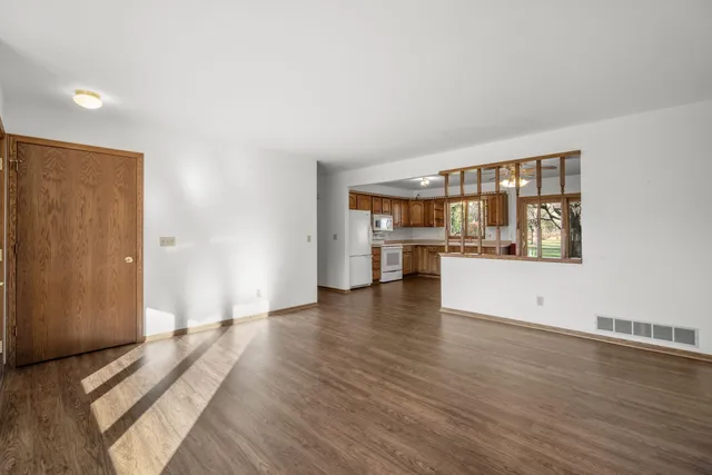 $450,000 | 7526 North Northpoint Court, Kewaskum, WI 53040